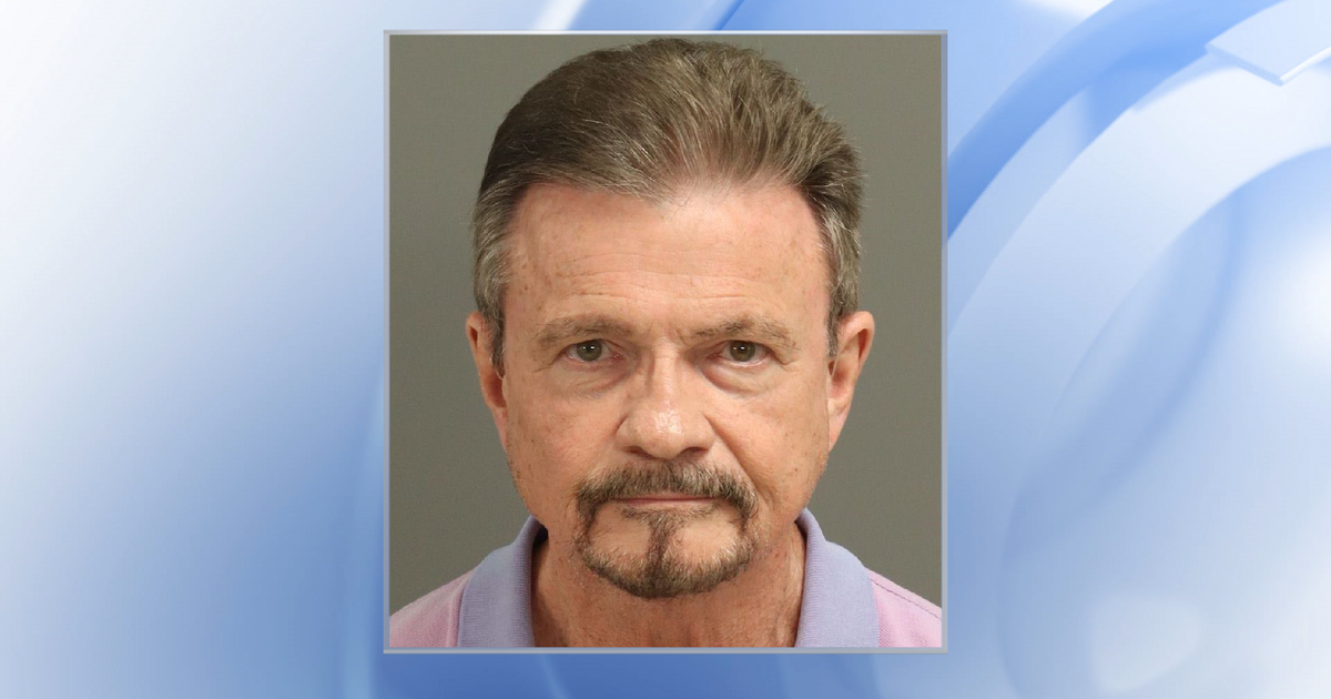 Garner Eye Doctorが逮捕され、15カウントの性的搾取の子供で起訴されました:: wral.com