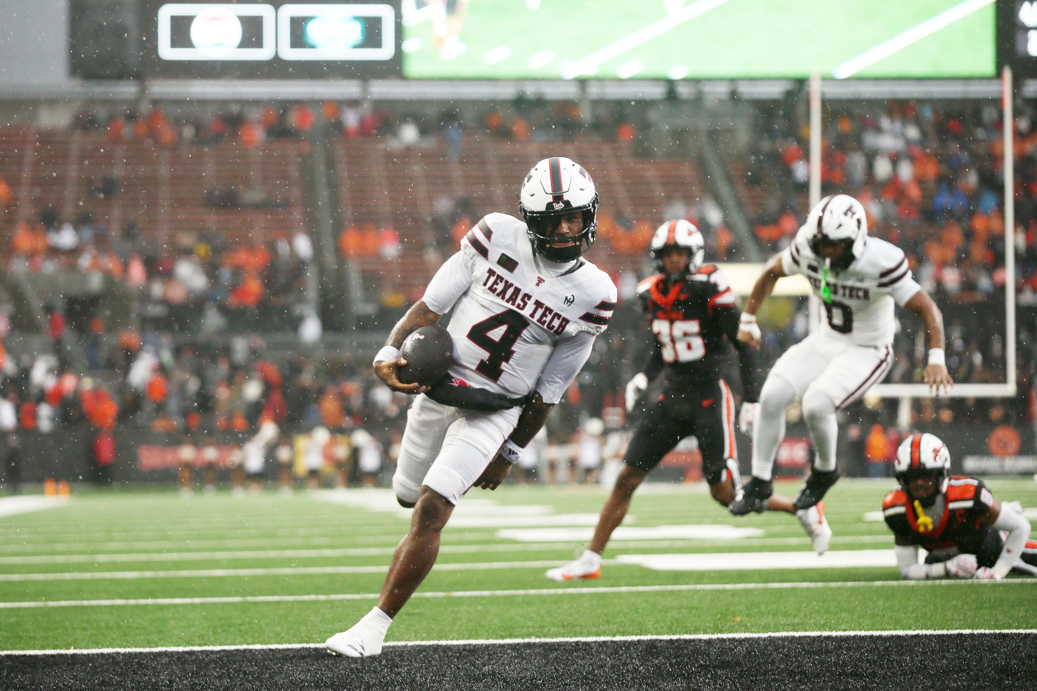 wral.com - EDDIE PELLS — AP National Writer - Eligibility chaos forces Texas Tech reserve QB to catch a late flight to Colo after court ruling