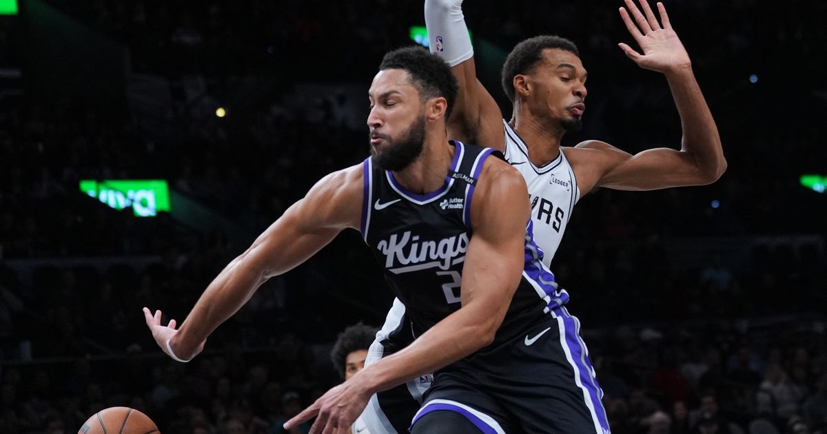 Kings guard Ben Simmons tears his Achilles tendon in practice