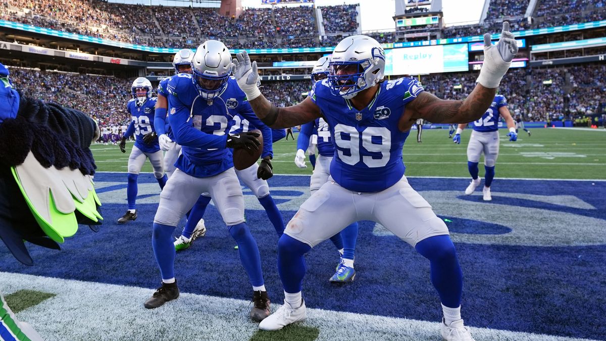 Seahawks blank Vikings 26-0 for their 1st shutout victory in 10 years ::  WRAL.com