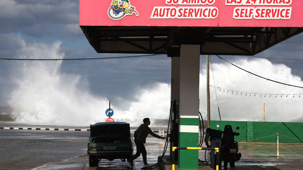 Mexican President Says Her Country Has Paused Oil Shipments to Cuba