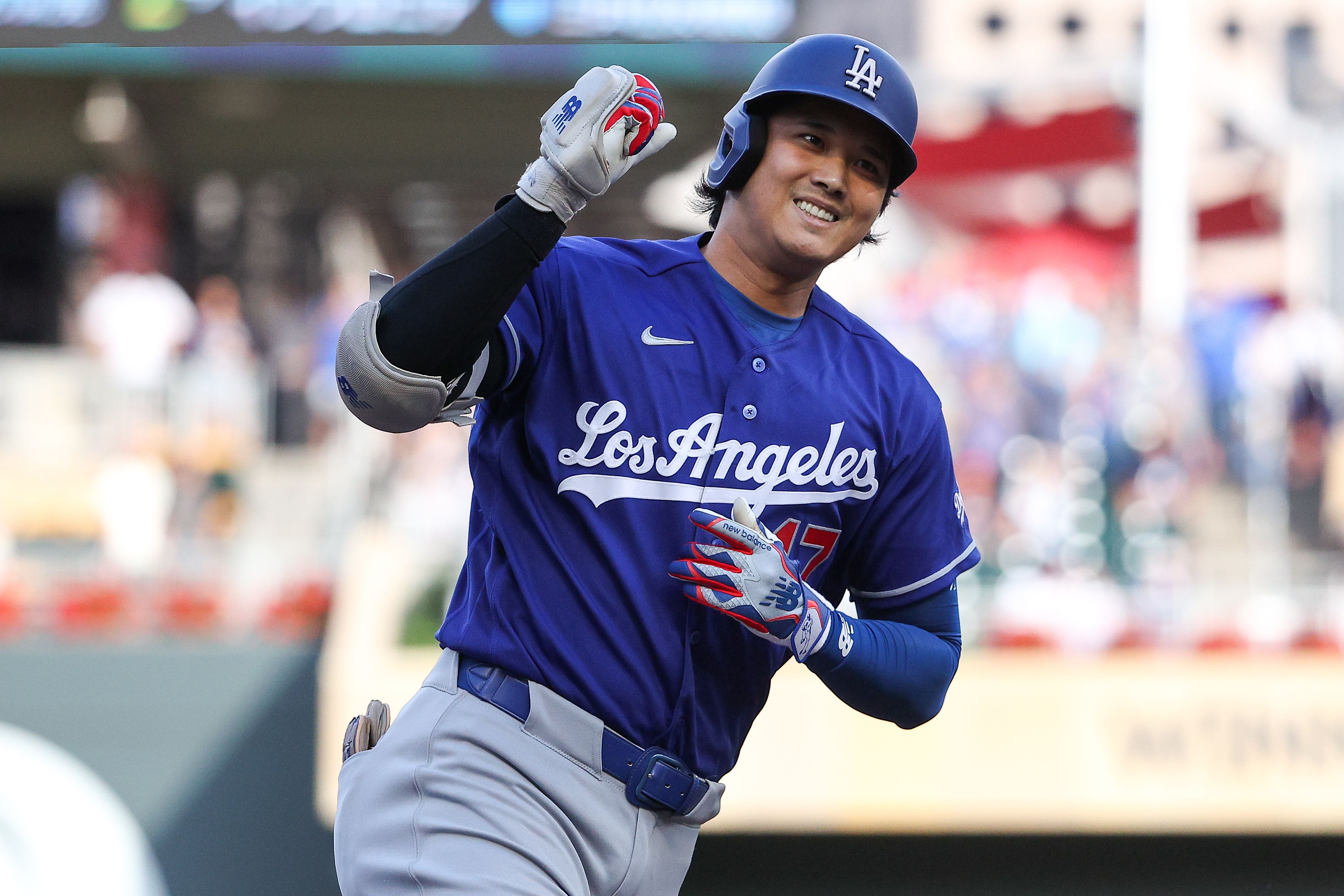 Shohei Ohtani and Freddie Freeman homer for the Dodgers in their 2