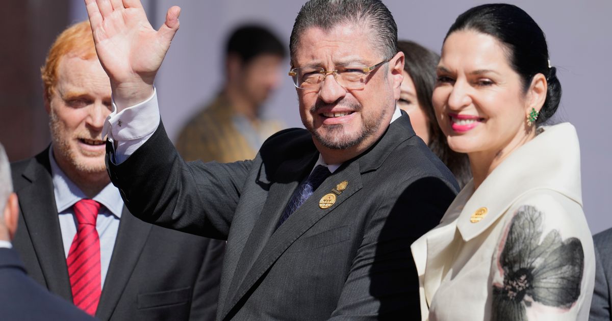 Costa Rica’s leader to keep immunity as minister in his successor’s government in face of legal woes