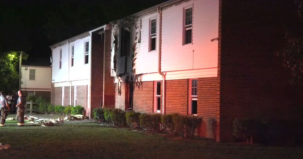 Fire breaks out at Dunn apartment building during fireworks :: WRAL.com