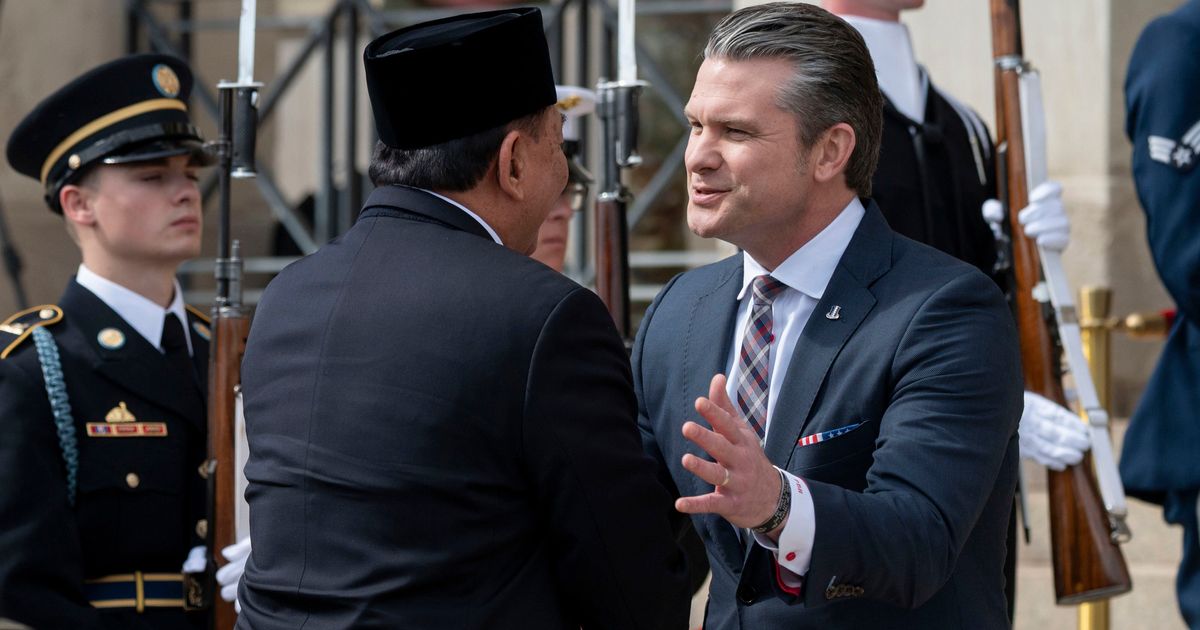 Indonesia reviews US proposal for airspace overflight access