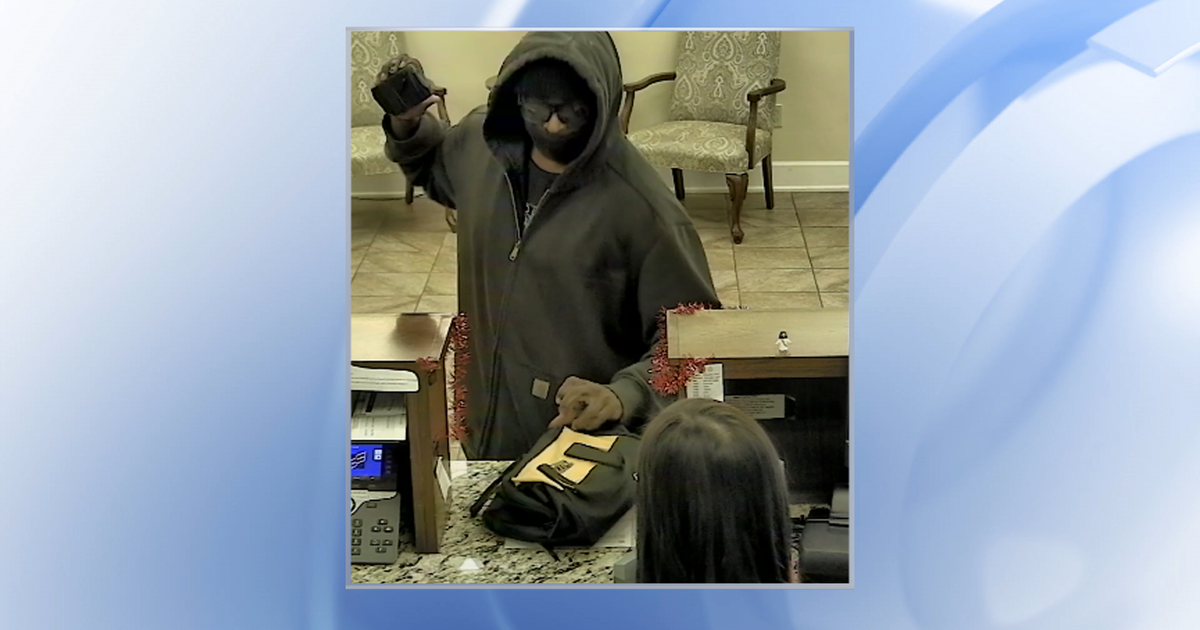 Man accused of robbing Zebulon bank, shooting at officers now federally charged