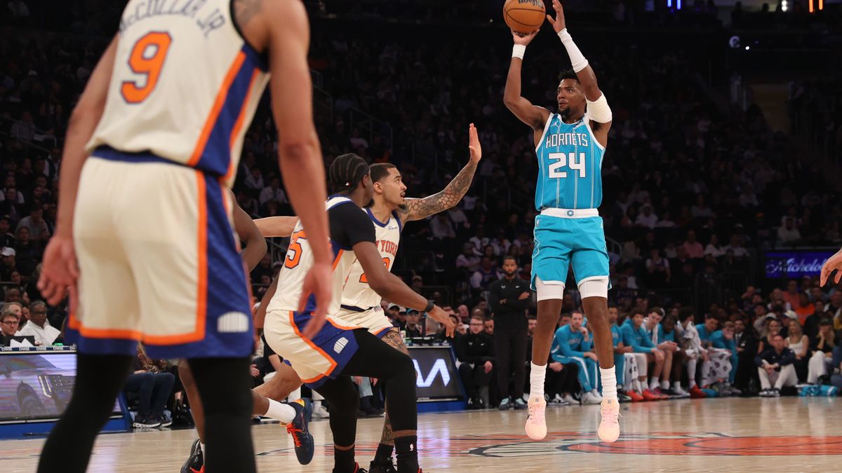Brandon Miller shoots against the Knicks during Charlotte's 2026 play-in push